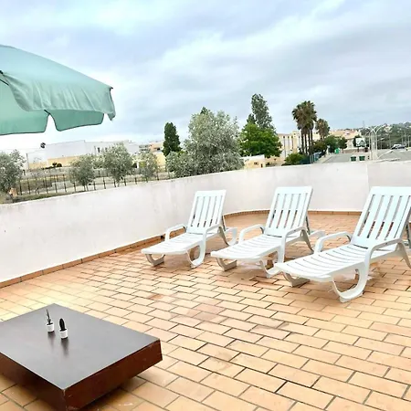 Beautiful Penthouse Two Bed Roof *