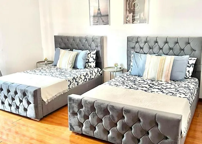 Beautiful Penthouse Two Bed Roof