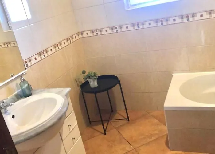 Beautiful Penthouse Two Bed Roof Apartman *