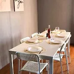 Beautiful Penthouse Two Bed Roof Апартаменты
